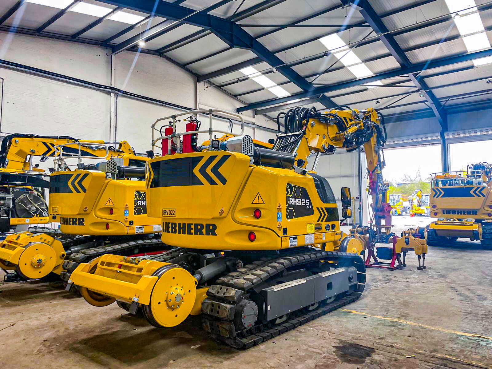 Header image - Rail plant fire suppression system fitted to a Liebherr RH925 tracked excavator