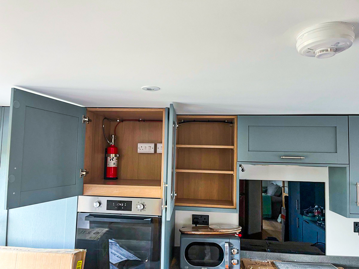 Domestic kitchen fire suppression system installation
